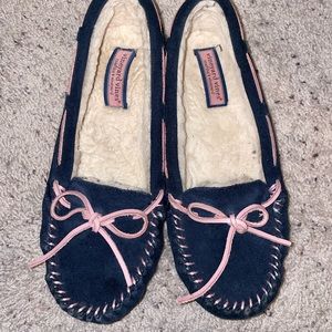Vineyard vines slippers